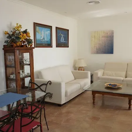 Marina De La Torre Apartment *